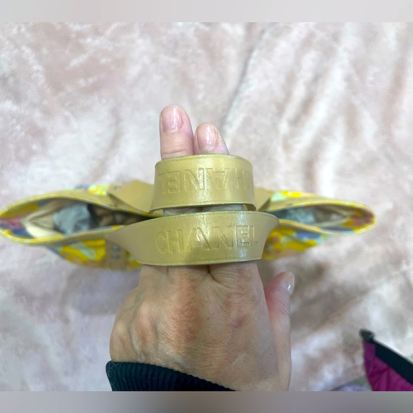 Chanel Floral Pattern Canvas Tote - Picture 6 of 15